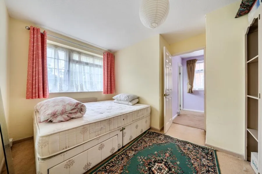 Browning Road, Banbury, OX16, photo 13