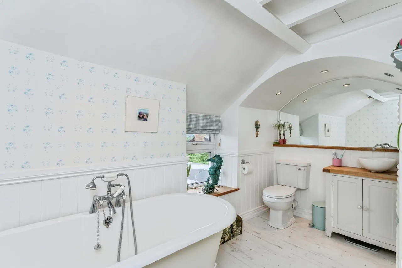 Rhes-y-Cae, Holywell, CH8, photo 10