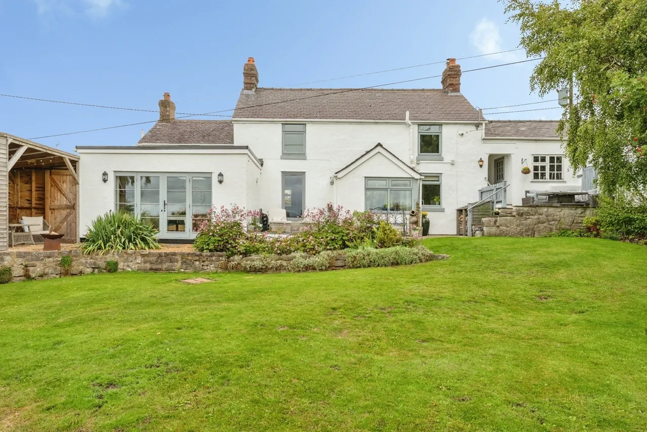 Rhes-y-Cae, Holywell, CH8, photo 26