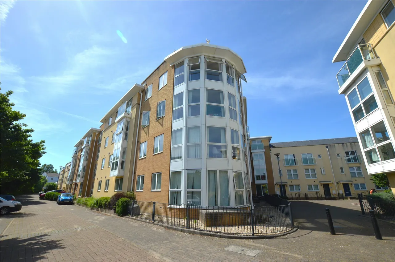 2 bed property for sale — Richmond Court, Exeter, Devon, EX4