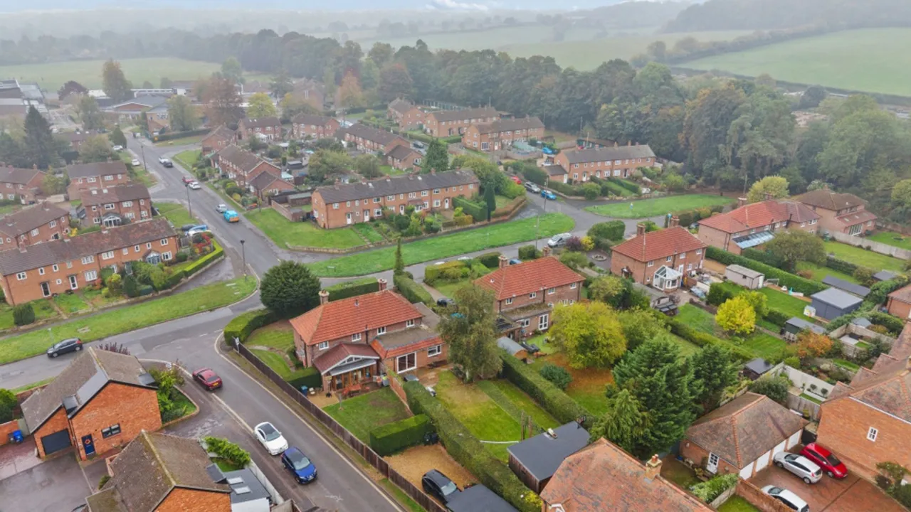 Whitefield Lane, Great Missenden, HP16, photo 11