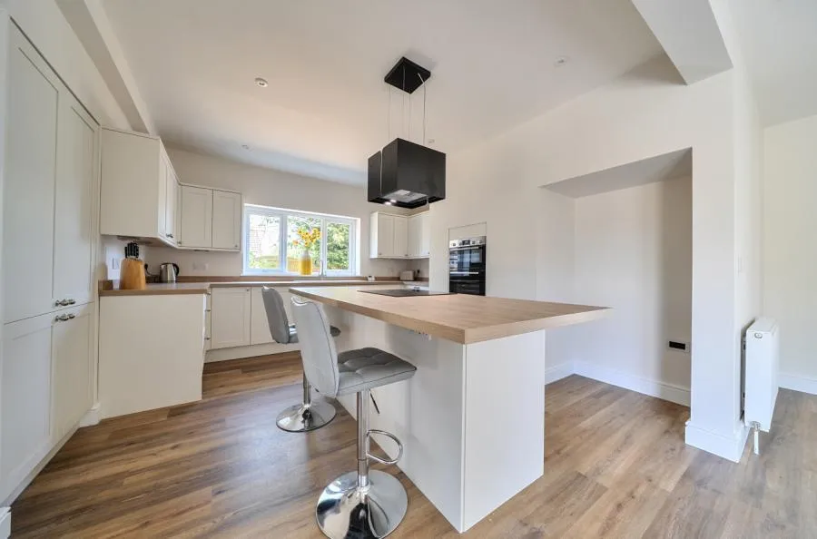 Harwich Road, Little Clacton, CO16, photo 8