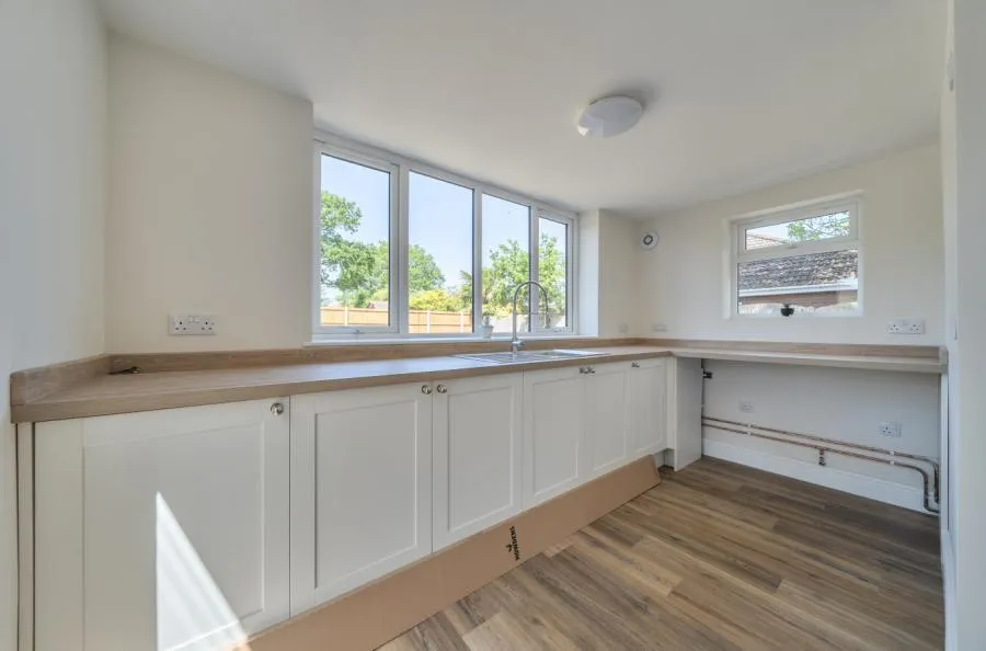 Harwich Road, Little Clacton, CO16, photo 9