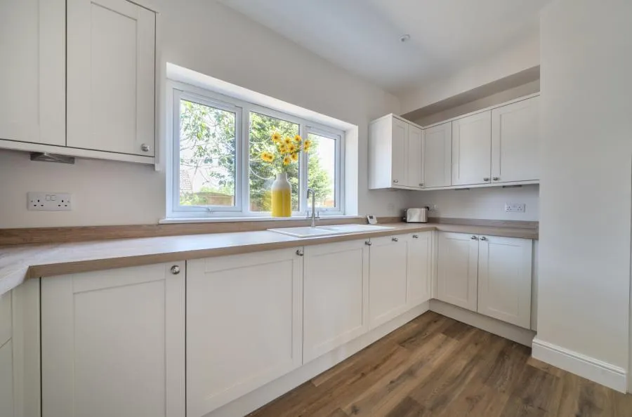 Harwich Road, Little Clacton, CO16, photo 7