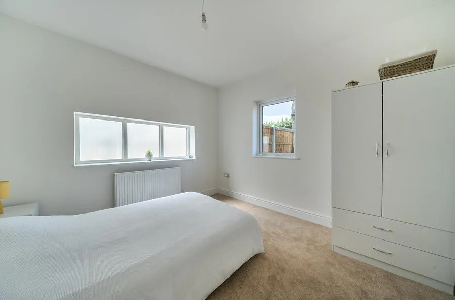 Harwich Road, Little Clacton, CO16, photo 14