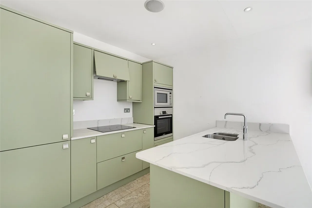 Cadogan Lane, London, SW1X, photo 5