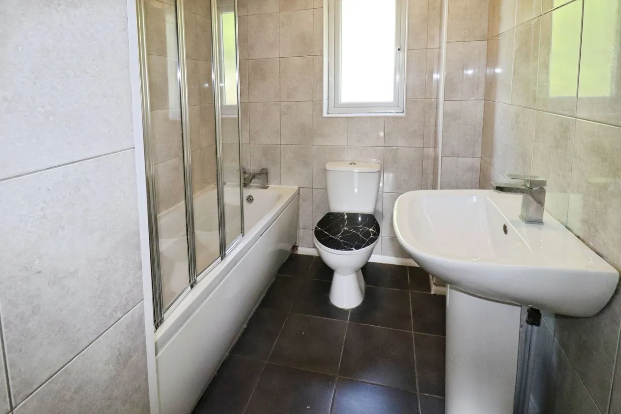 Attleborough Road, Nuneaton, CV11, photo 14