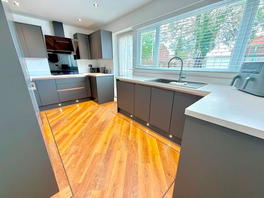Borders Way, Houghton Regis LU5 5JU, photo 8