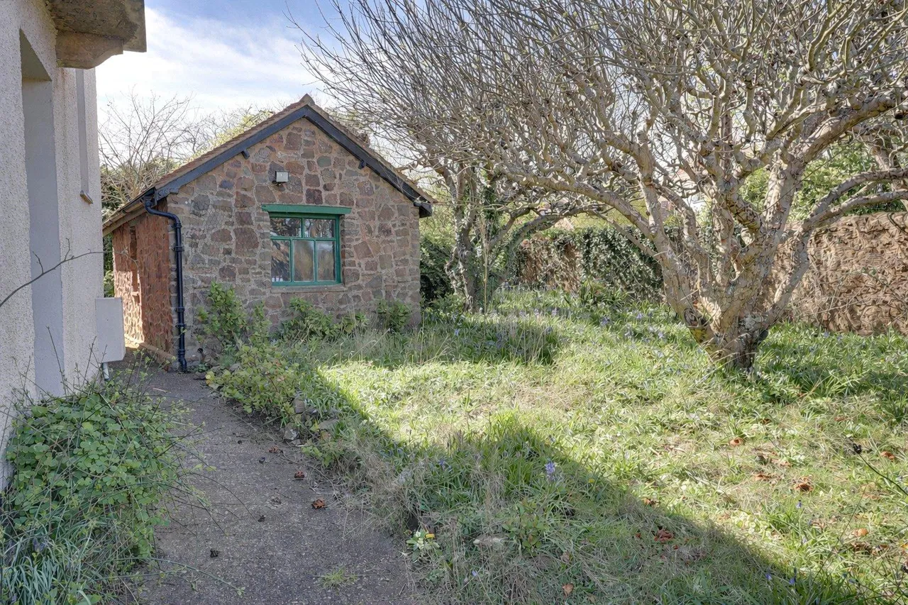 King Edward Road, Minehead, photo 20