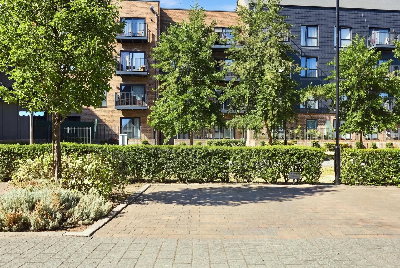 2 bed flat for sale, Liberty Court, Waltham Abbey, EN9