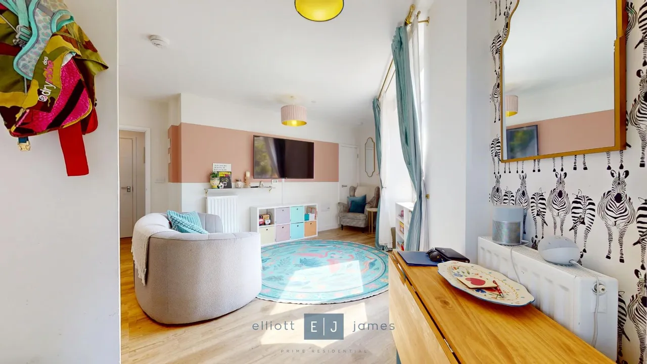 Academy Way, Loughton, IG10, photo 5