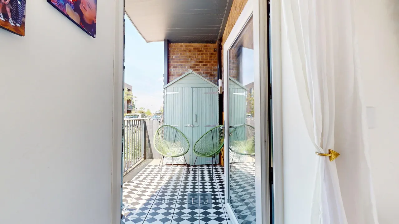 Academy Way, Loughton, IG10, photo 4