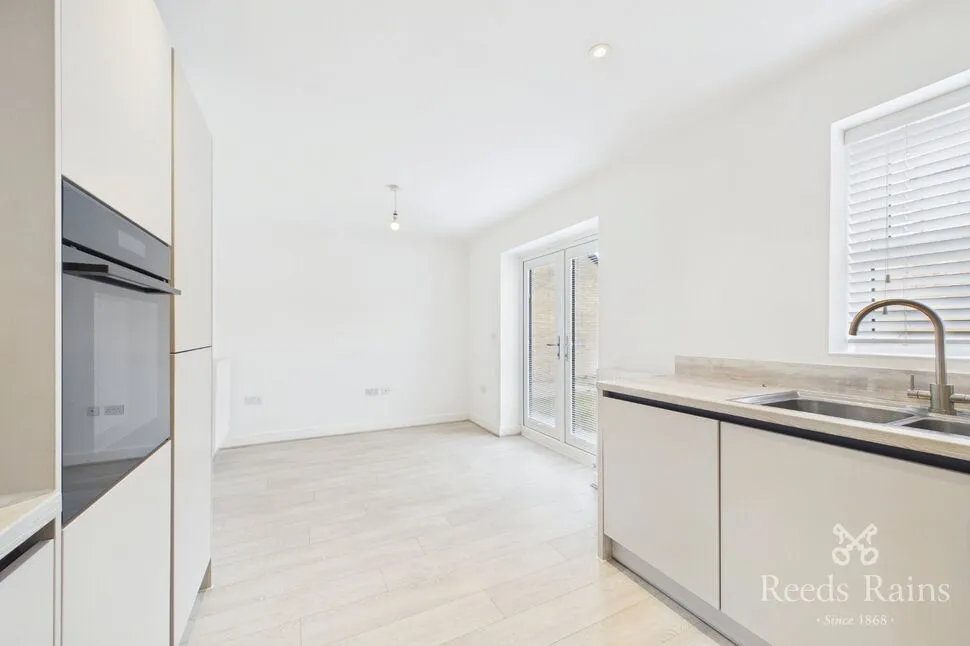 Whitebeam Rise, Kiveton Park, South Yorkshire, S26, photo 4
