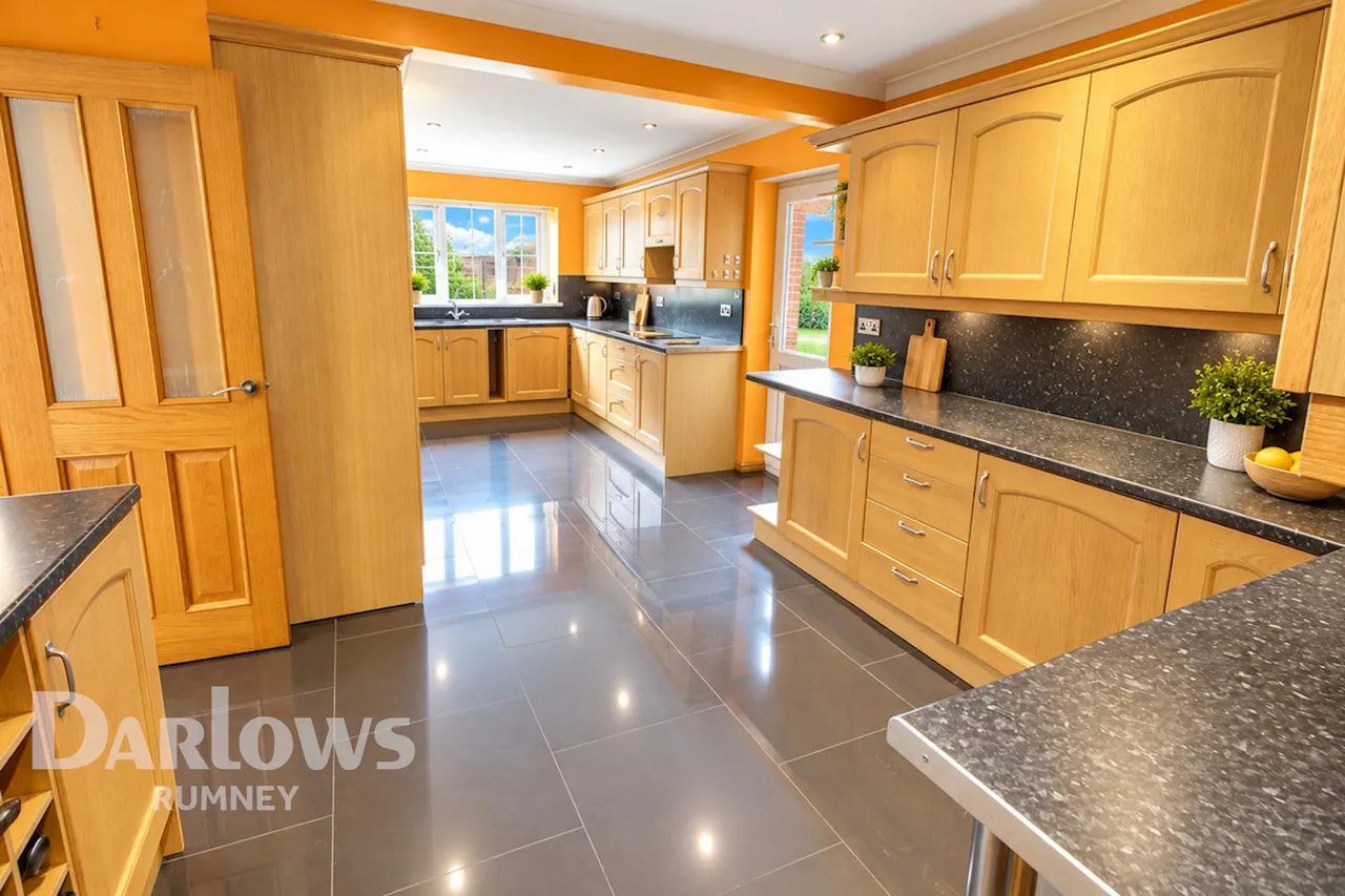 Hastings Crescent, Cardiff, photo 14