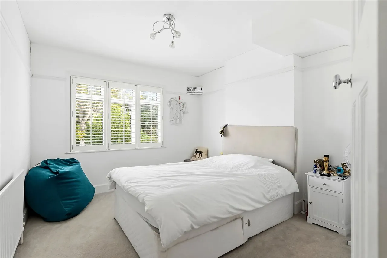 Uxbridge Road, Hampton Hill, TW12 1AY, photo 9