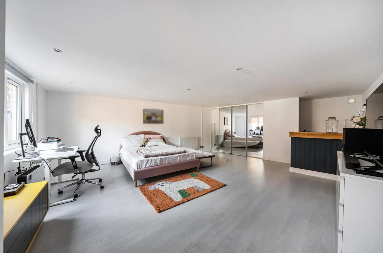 Green Farm Road, Bagshot, photo 11
