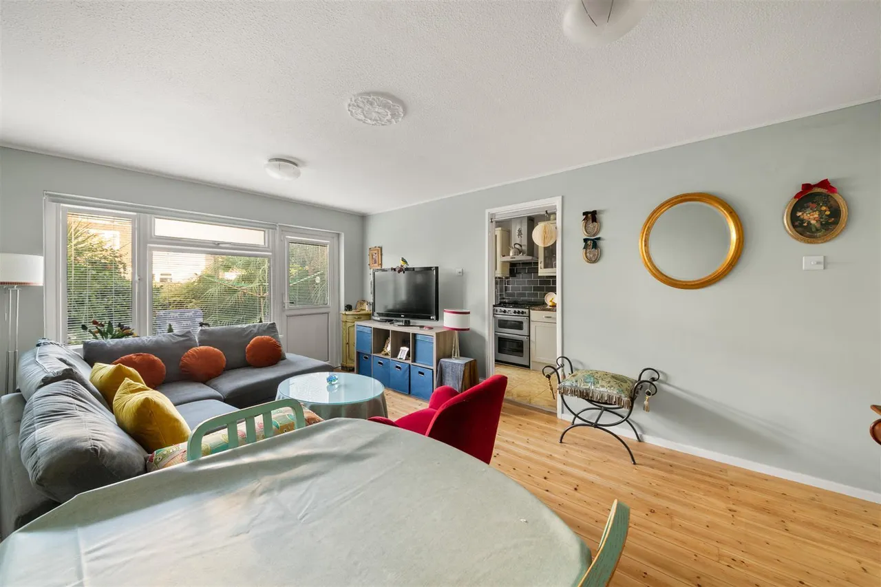 2 bed house for sale, Damsonwood Road, Southall