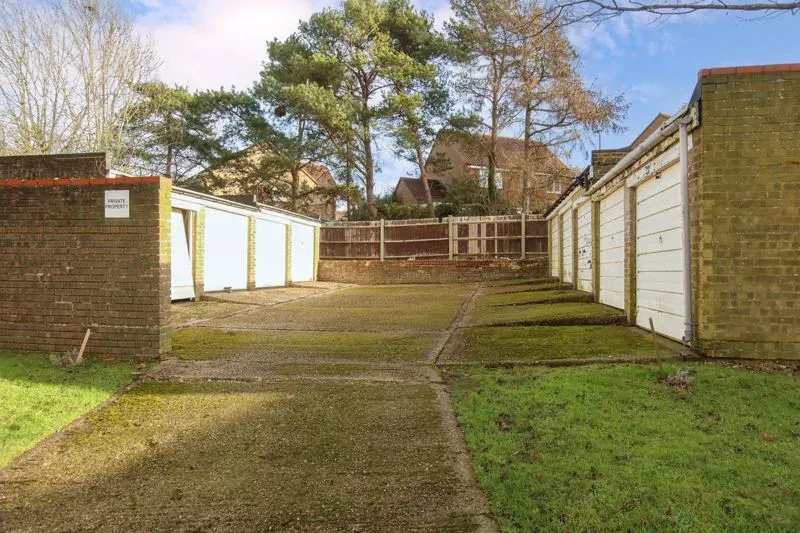 Burnet Close, Hemel Hempstead, Hertfordshire, HP3 9ES, photo 10
