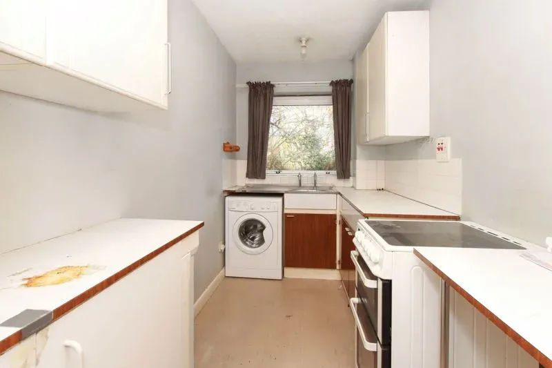 Burnet Close, Hemel Hempstead, Hertfordshire, HP3 9ES, photo 3