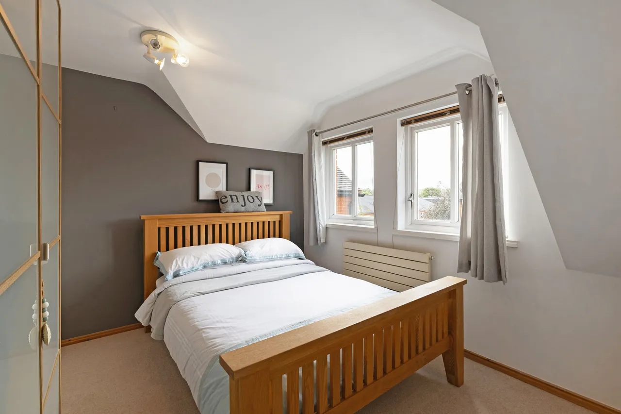 John Eggars Square, Alton, GU34, photo 9