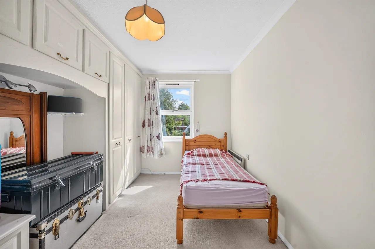 Church Lane, London, SW19, photo 9