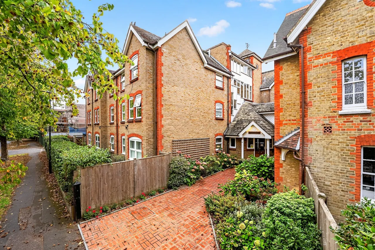 Church Lane, London, SW19, photo 3