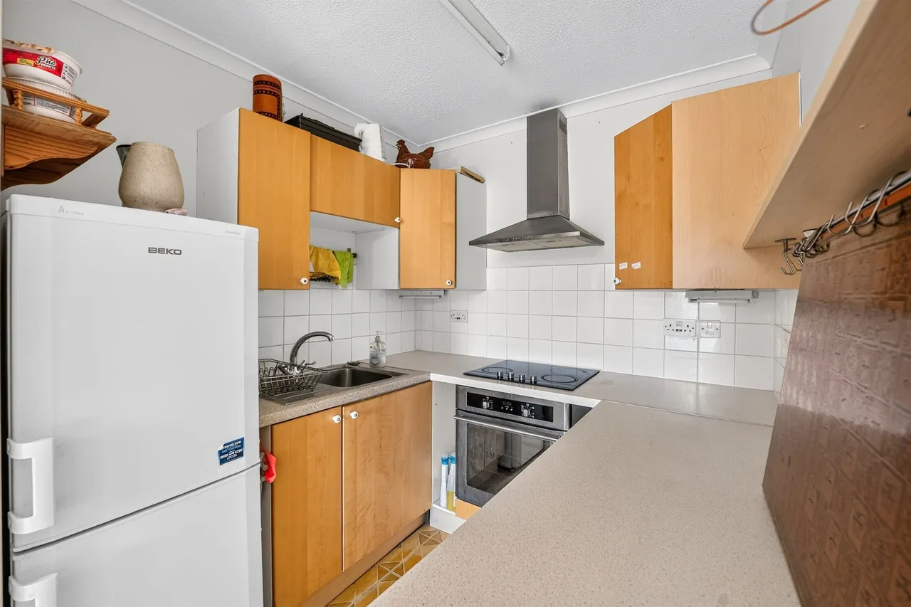 Church Lane, London, SW19, photo 17