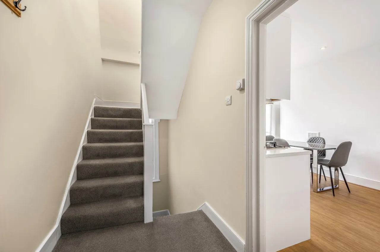 Newington Green Road, Islington, N1, photo 13