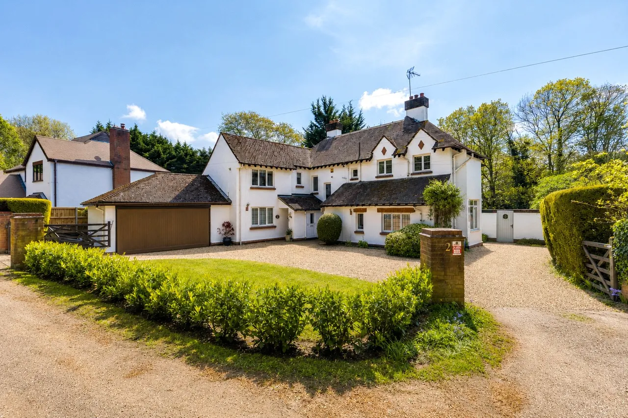 5 bed house for sale, The Crest, Oaklands, AL6