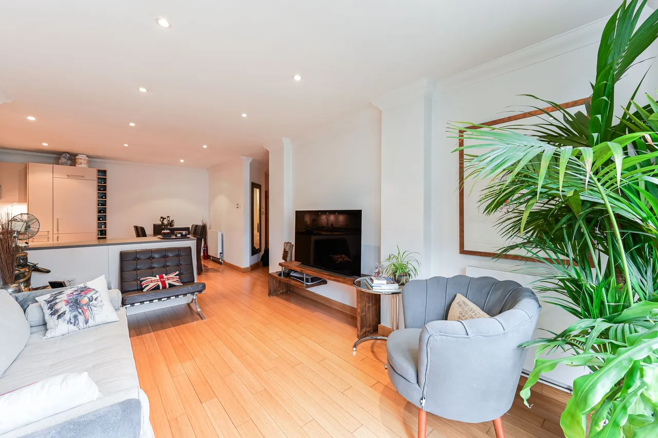 36 Octavia House, Medway Street, London, photo 2