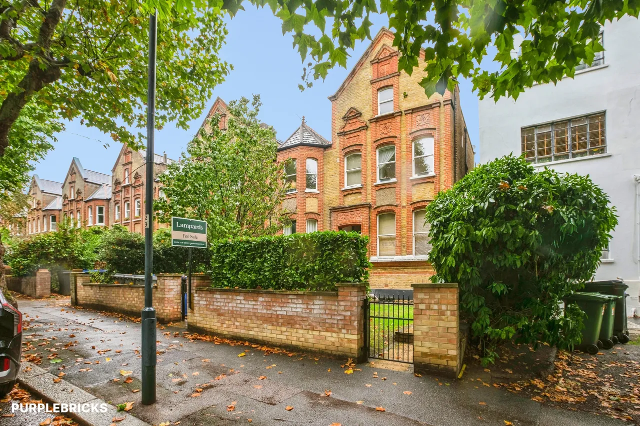 1 bed flat for sale, Christchurch Avenue, London, NW6