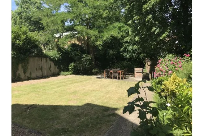 Christchurch Avenue, London, NW6, photo 15