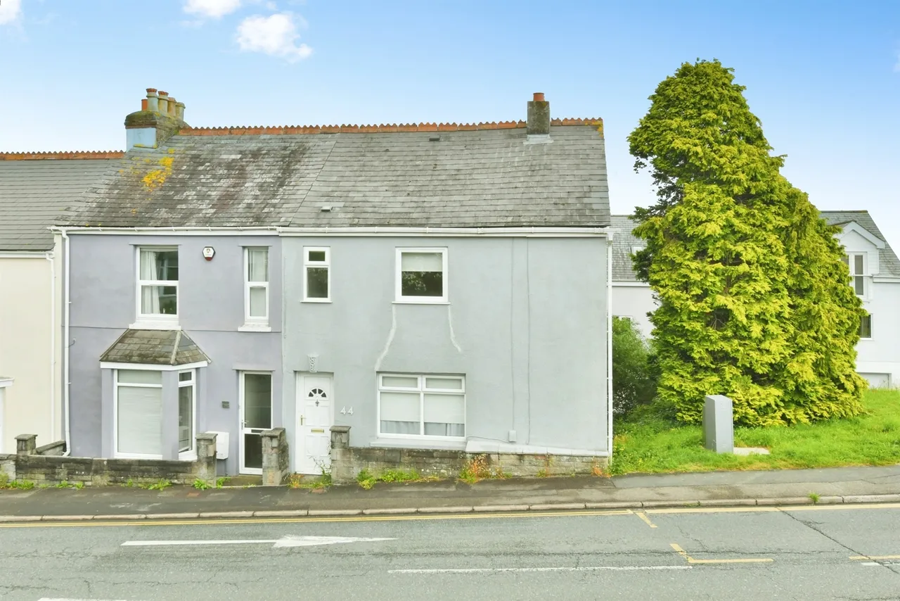 2 bed house for sale, North Road, Saltash, PL12