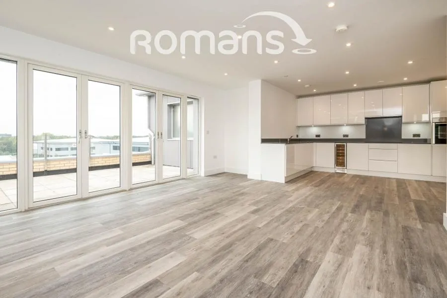 Lyon Way, Frimley, GU16, photo 2