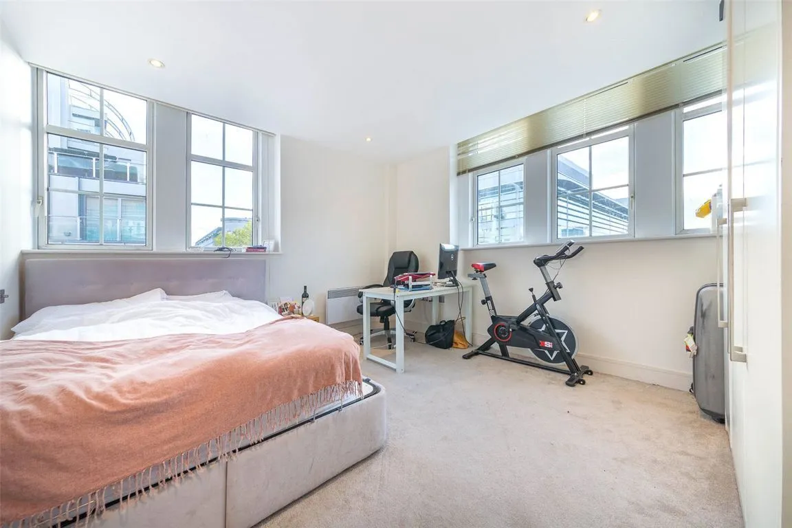 Marsham Street, London, photo 5