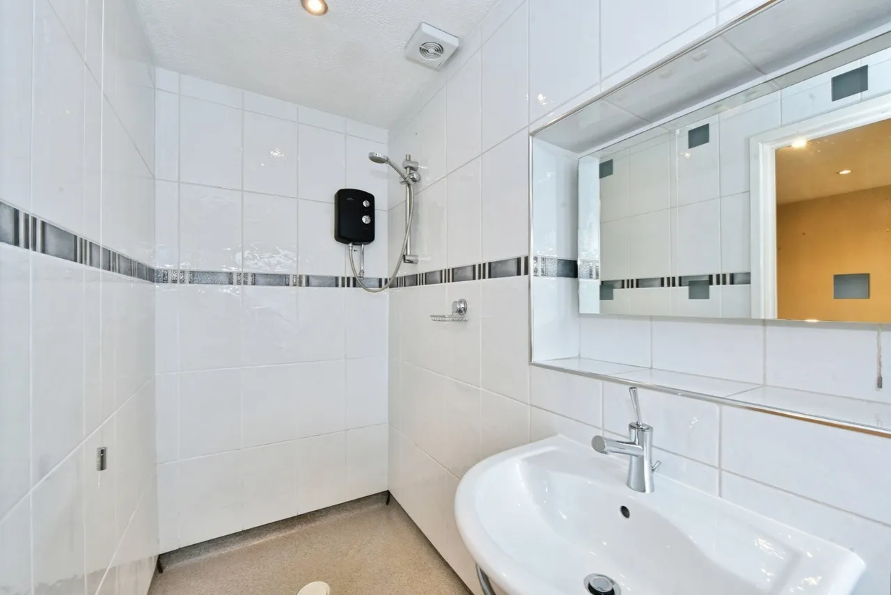 Stoneacre Avenue, SHEFFIELD, South Yorkshire, S12, photo 14