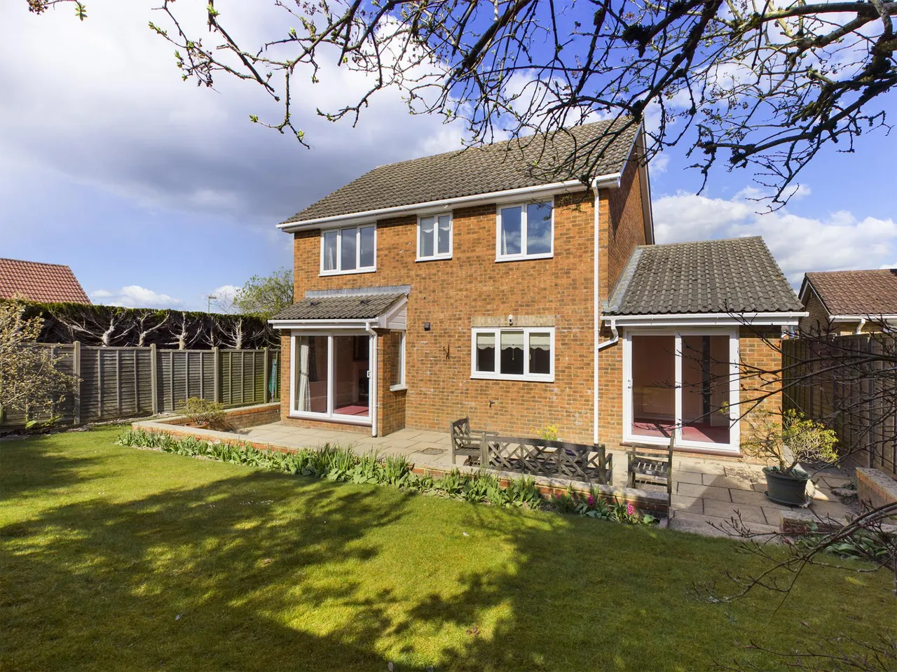 Belmont Heights, Hatch Warren, Basingstoke, RG22, photo 2