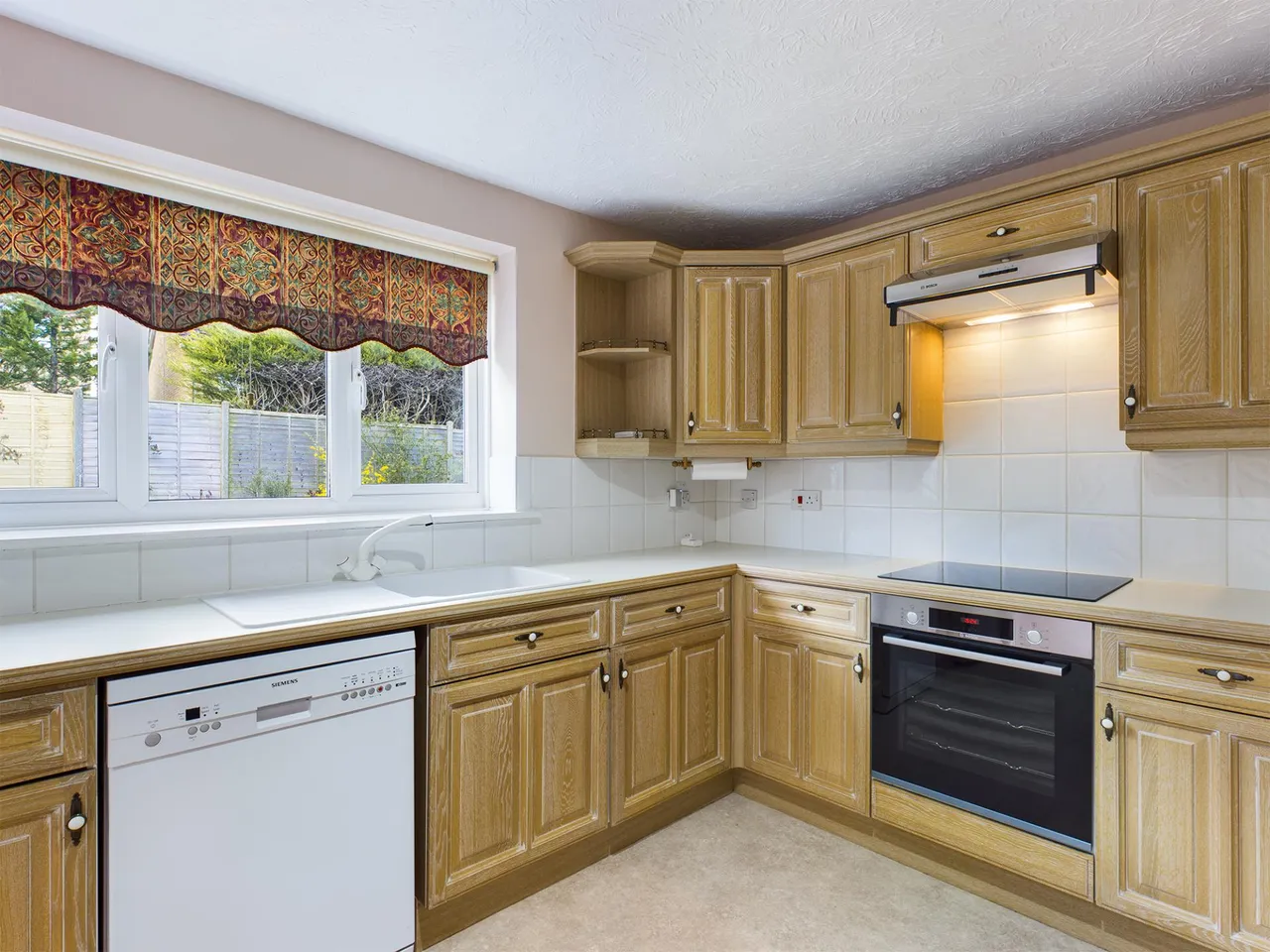Belmont Heights, Hatch Warren, Basingstoke, RG22, photo 4