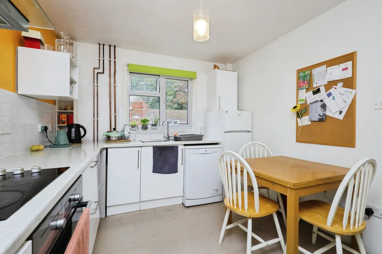 Hoopers Close, Lewes, BN7, photo 3