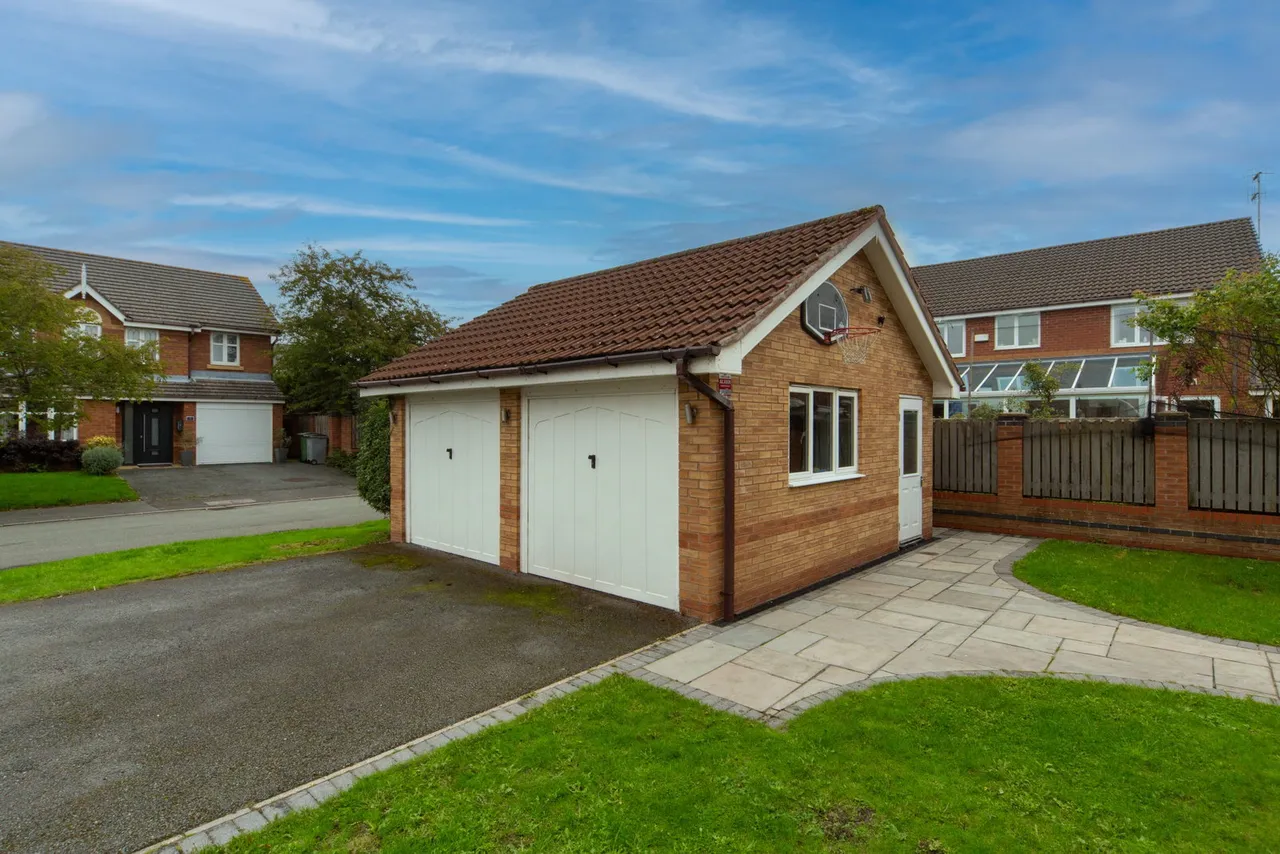 Dorchester Park, Prenton, photo 2