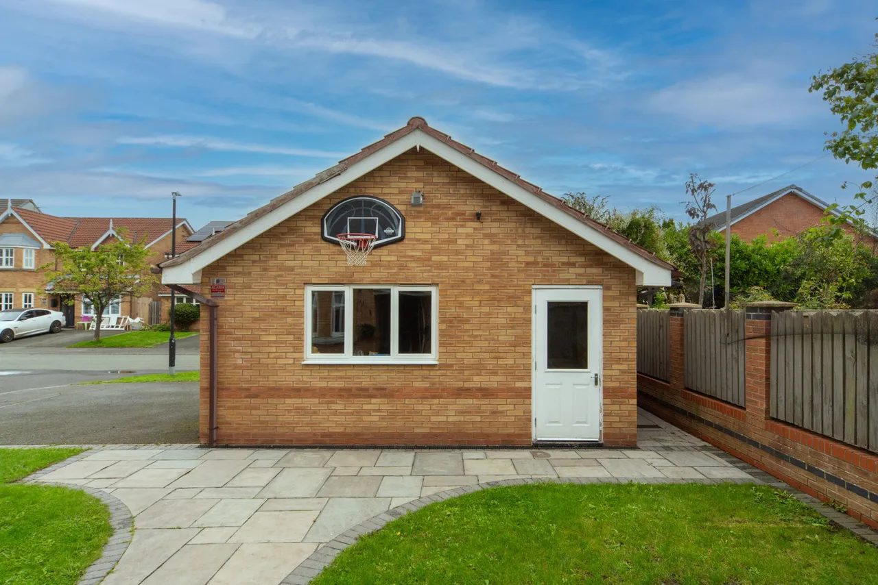 Dorchester Park, Prenton, photo 42