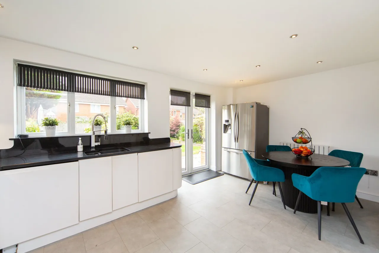 Dorchester Park, Prenton, photo 15