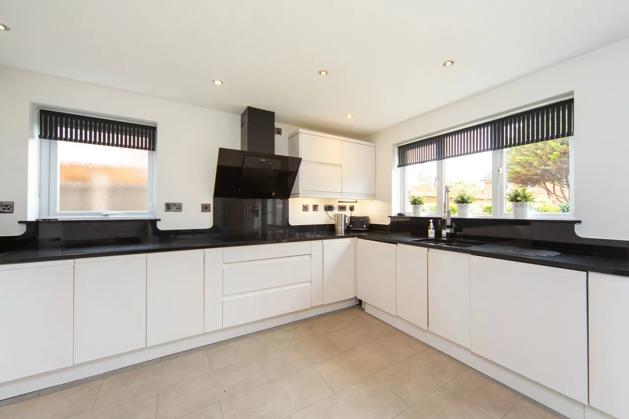 Dorchester Park, Prenton, photo 12