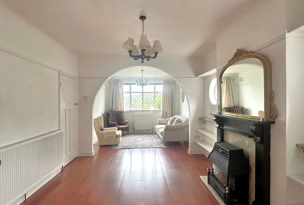 Riddlesdown Avenue, Purley CR8 1JJ, photo 5