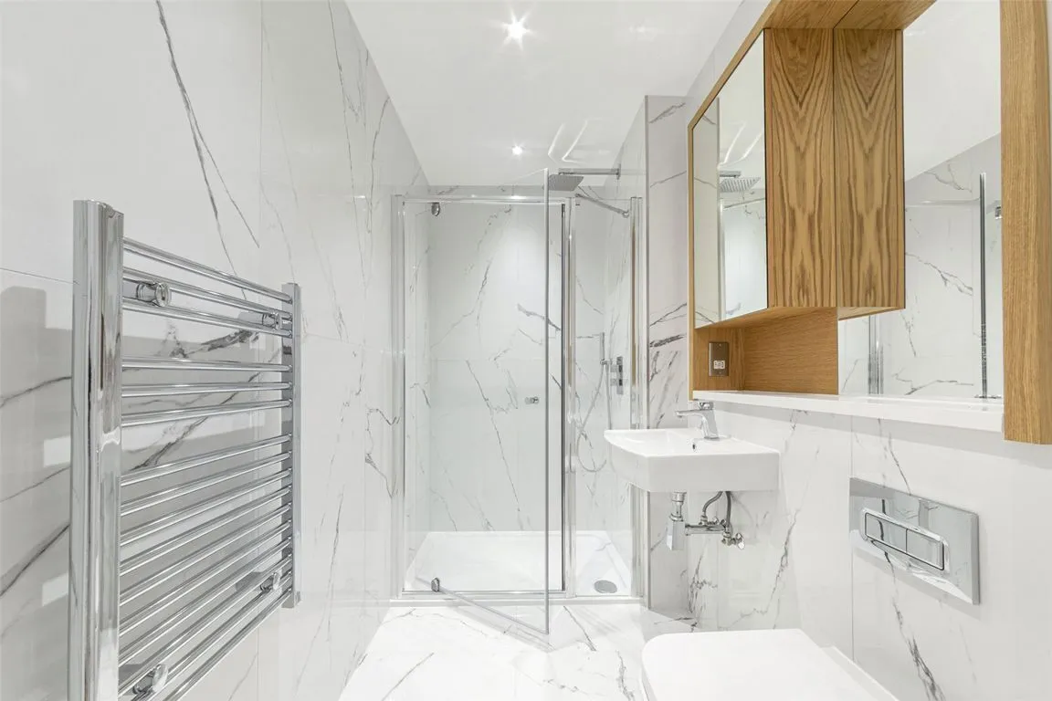 West Gate, Ealing, photo 5