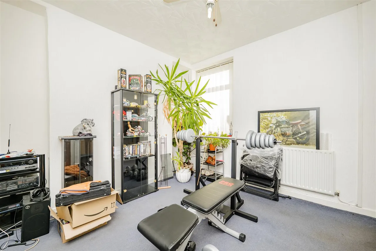Bell Street, Barry, CF62 6JU, photo 5