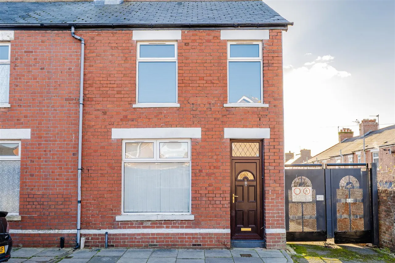 3 bed house for sale — Bell Street, Barry, CF62 6JU