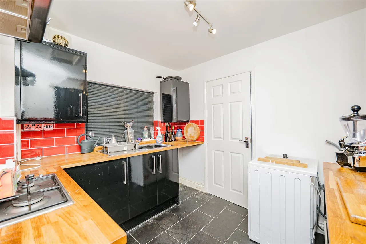 Bell Street, Barry, CF62 6JU, photo 9