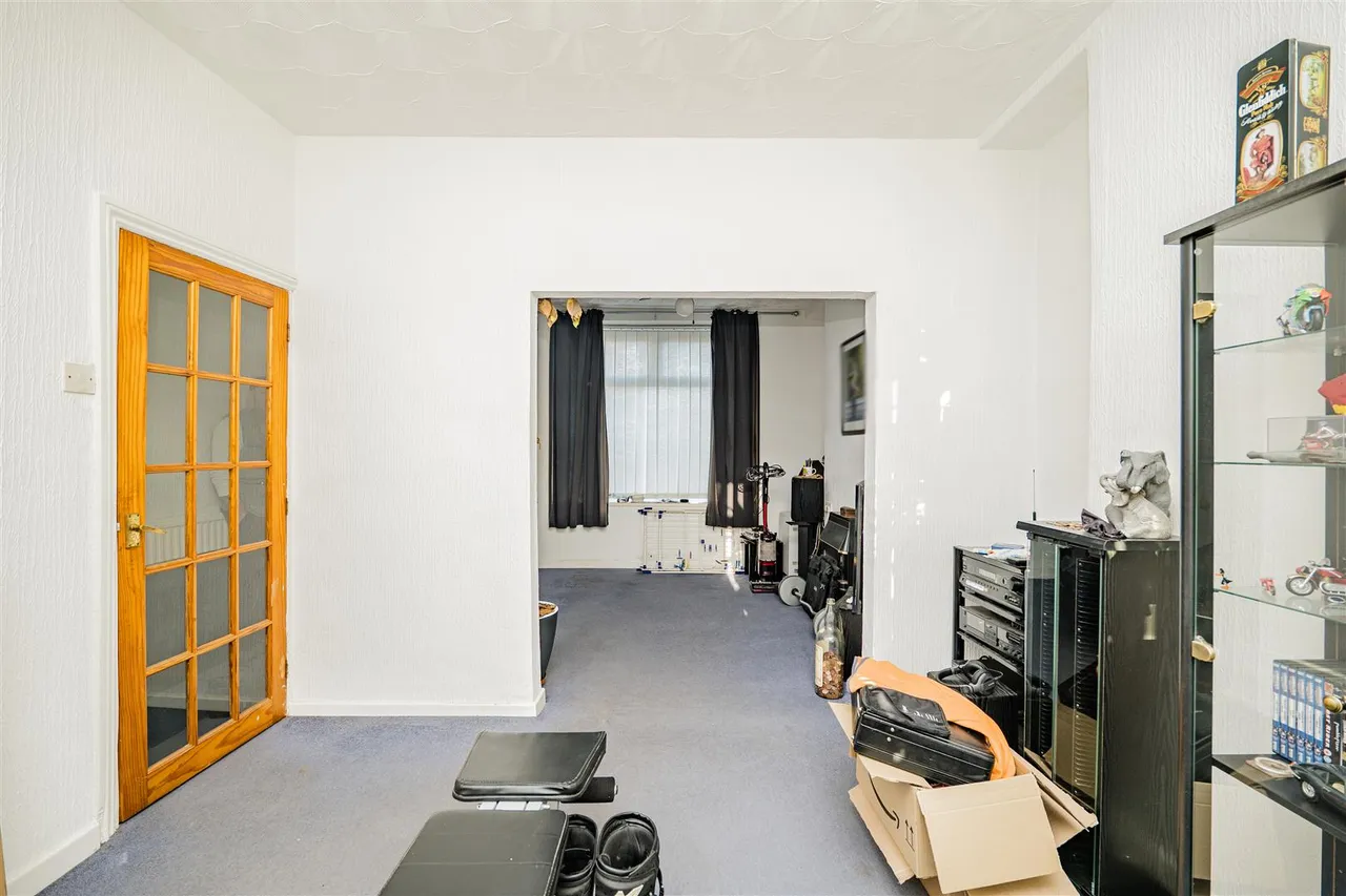 Bell Street, Barry, CF62 6JU, photo 8