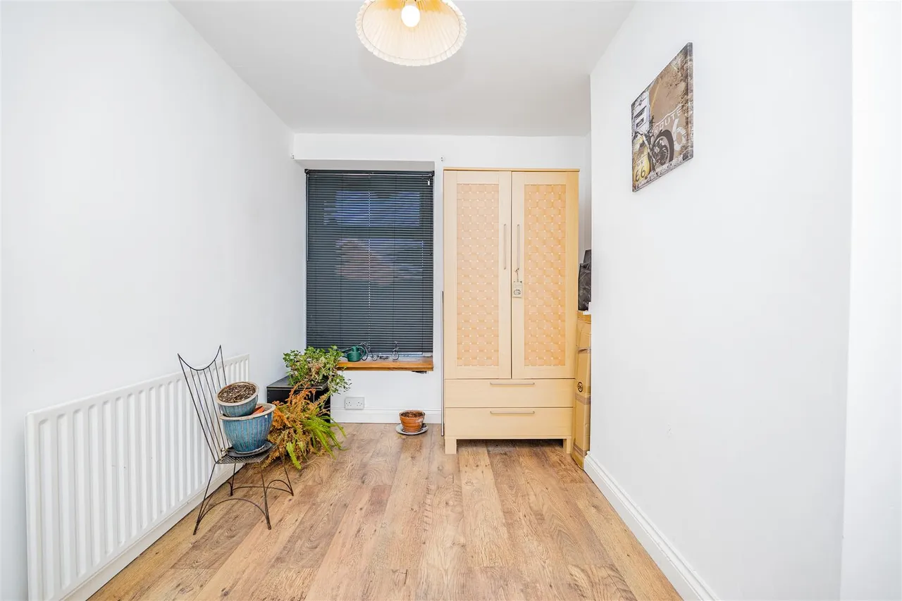 Bell Street, Barry, CF62 6JU, photo 15